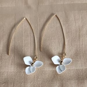 Elegant Gold and White Floral Earrings